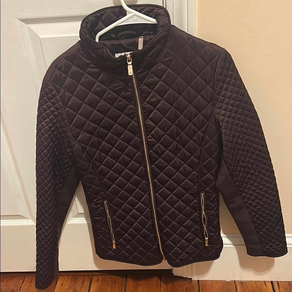 Purple Quilted Puffer Jacket with Gold Zipper